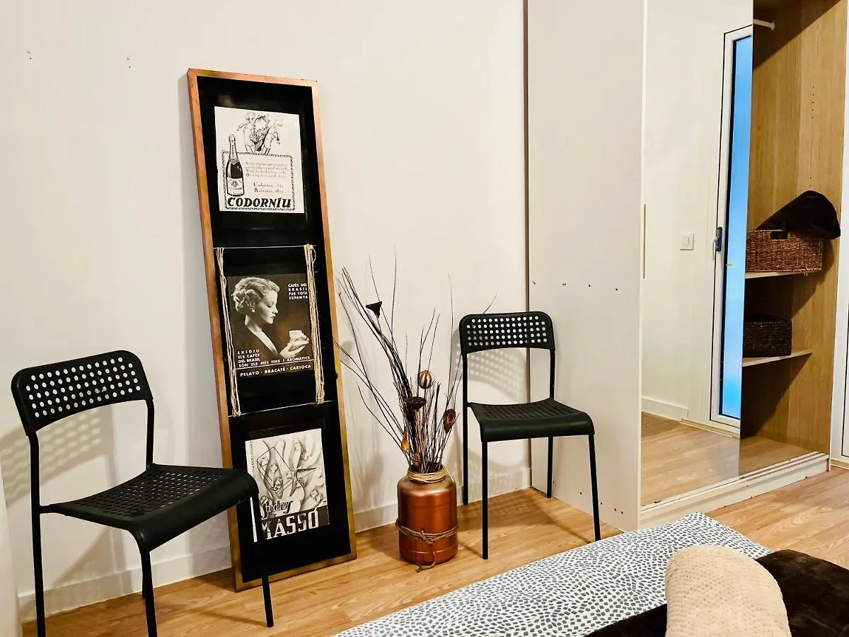 Calm Terrace Barcelona Apartment