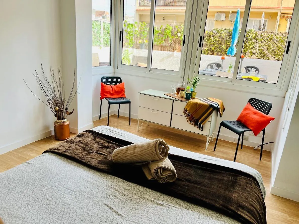 Calm Terrace Barcelona Apartment